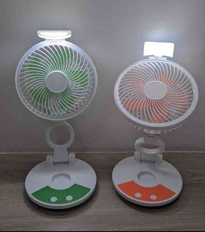 Portable folding fan (ZT-329)রিচার্জ্যাবল ফোল্ডিং টেবিল ফ্যান উইথ লাইট