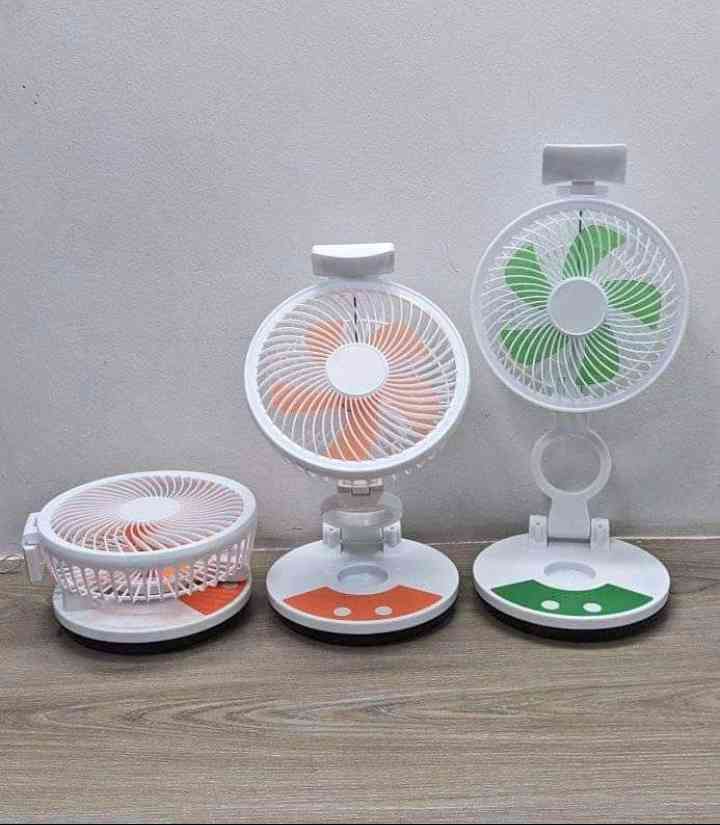 Portable folding fan (ZT-329)রিচার্জ্যাবল ফোল্ডিং টেবিল ফ্যান উইথ লাইট