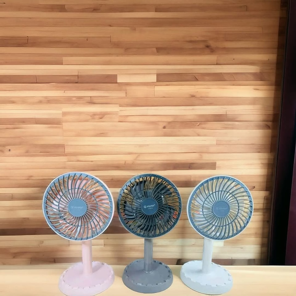 JYSUPER JY-2218 USB Rechargeable Mini Table Fan
