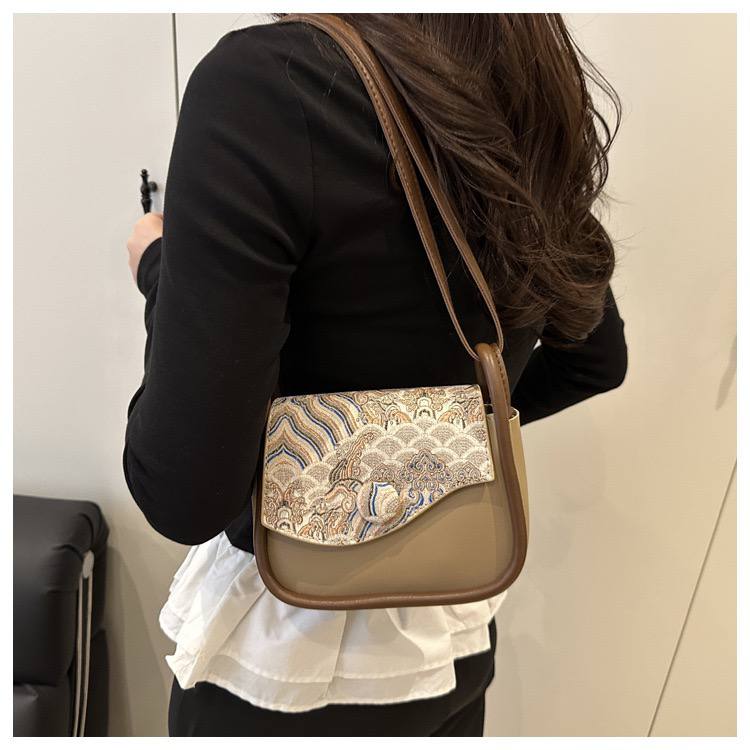 Amazing Party Hand Bag